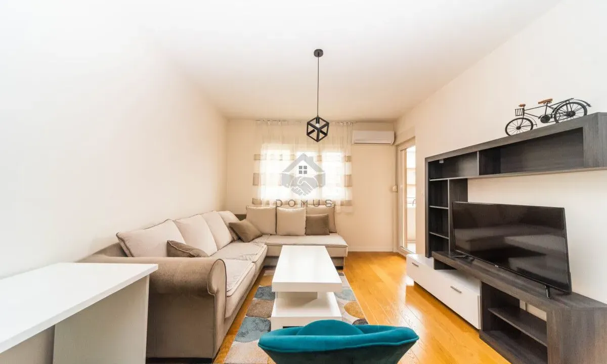 Rent, one bedroom apartment, 49m², Central Point, Podgorica