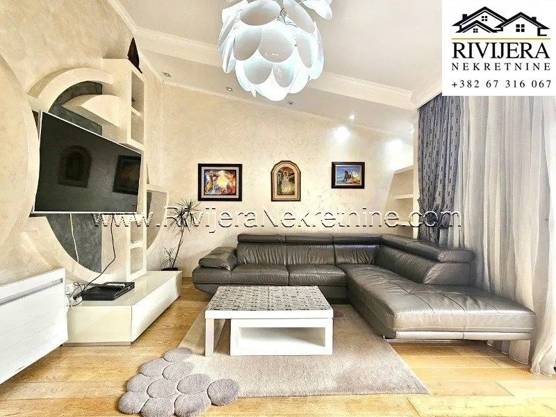 Prodaja, trosoban stan, 95m², Dobrota, Kotor