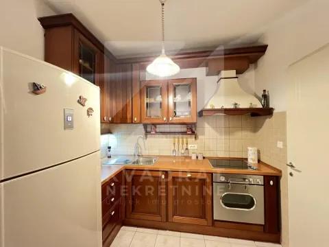 Izdavanje, dvosoban stan, 74m², Preko Morače, Podgorica - image 5