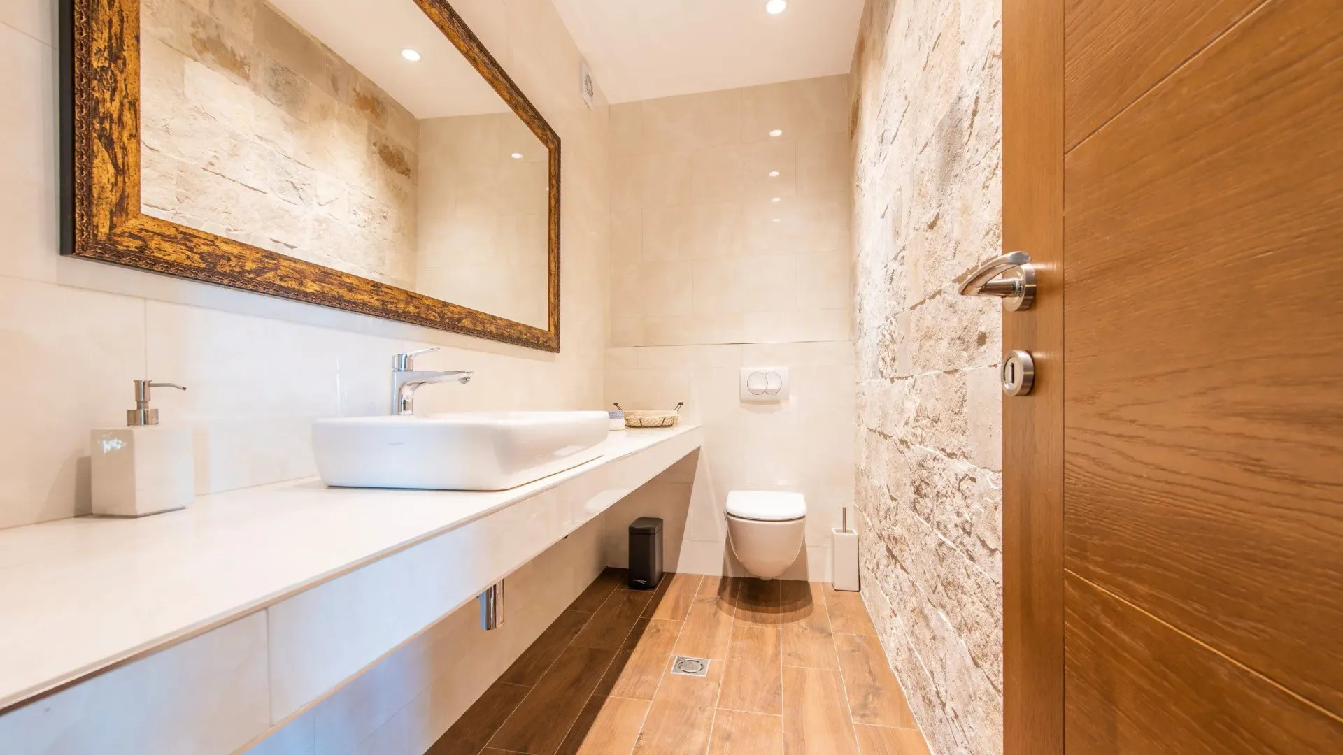 Sale, house, 496m², Blizikuće, Budva