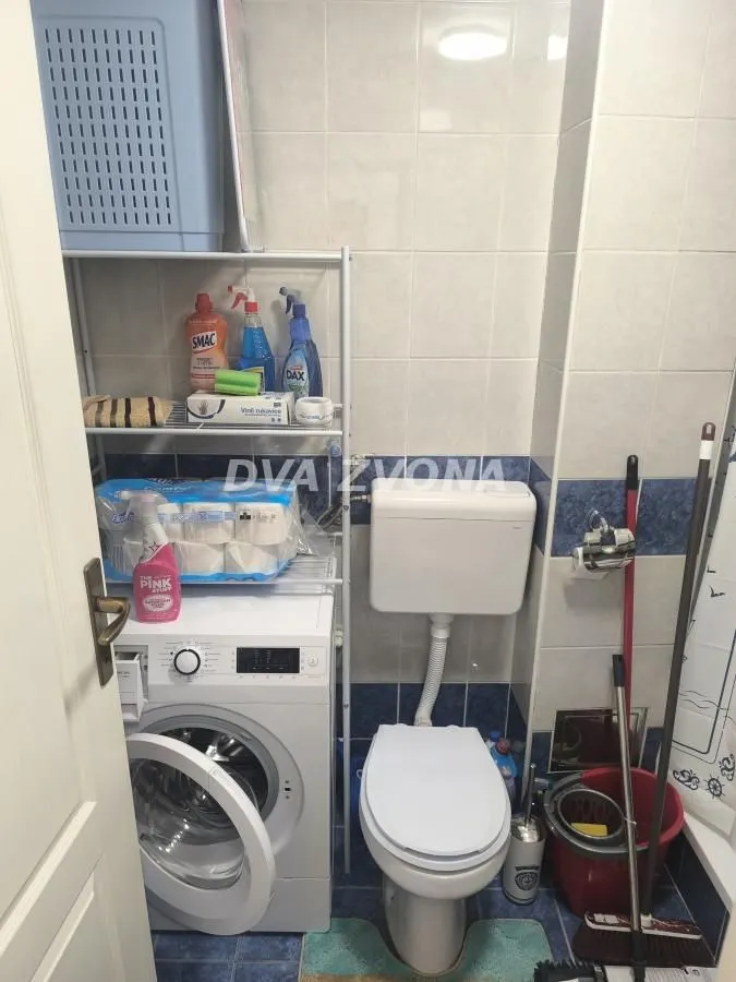Izdavanje, dvosoban stan, 44m², Detelinara, Novi Sad Sve Podlokacije