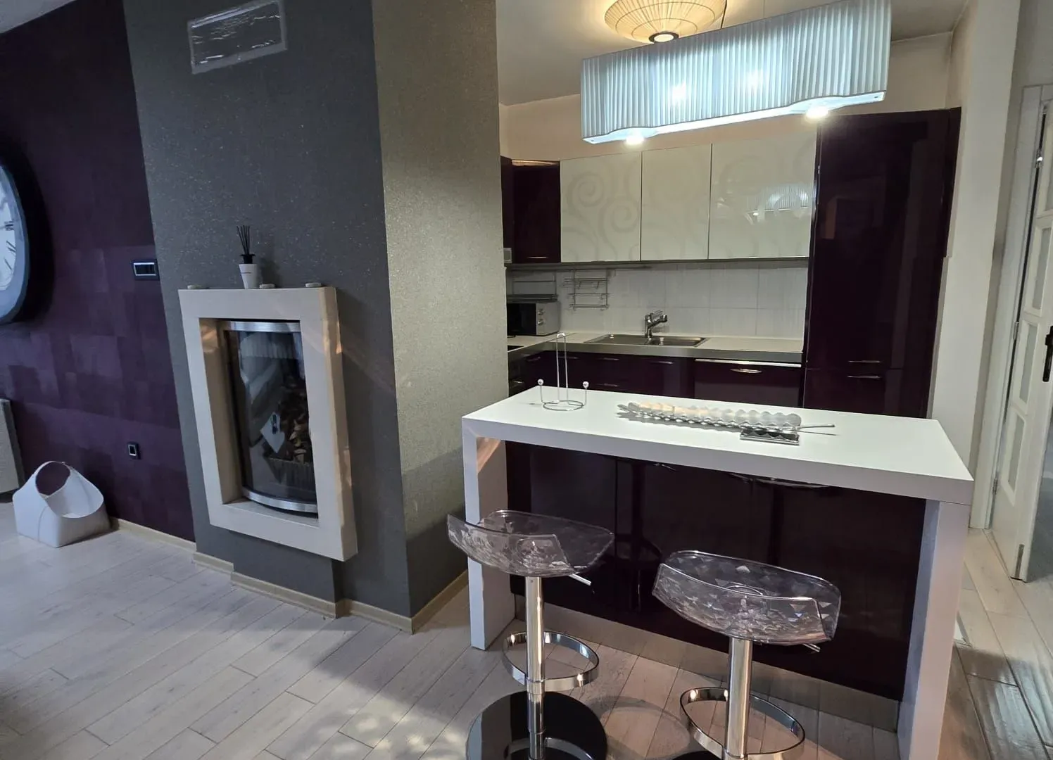 Izdavanje, trosoban stan, 140m², Preko Morače, Podgorica