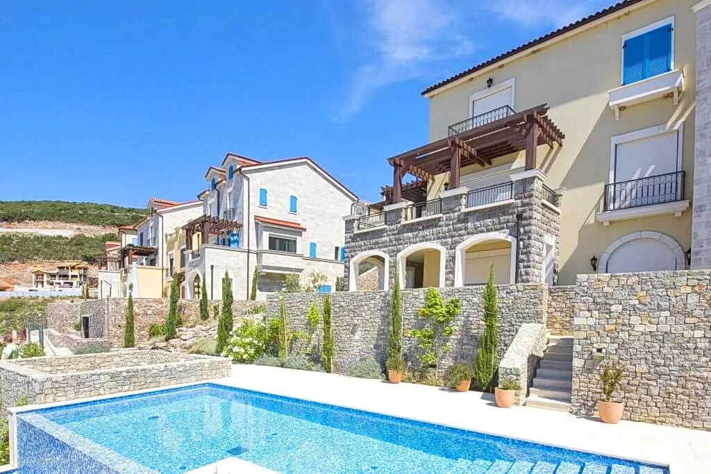 Prodaja, stan, 74m², Tivat, Crna Gora