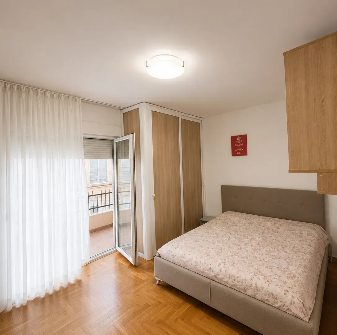 Izdavanje, jednosoban stan, 68m², Zagorič, Podgorica