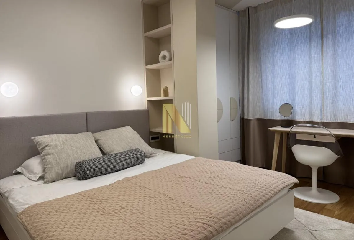 Izdavanje, dvosoban stan, 49m², Bulevar Evrope, Novi Sad Sve Podlokacije
