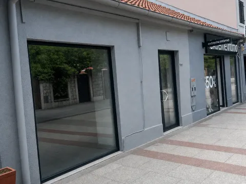 Rent, office space, 120m², Centar, Podgorica - image 2