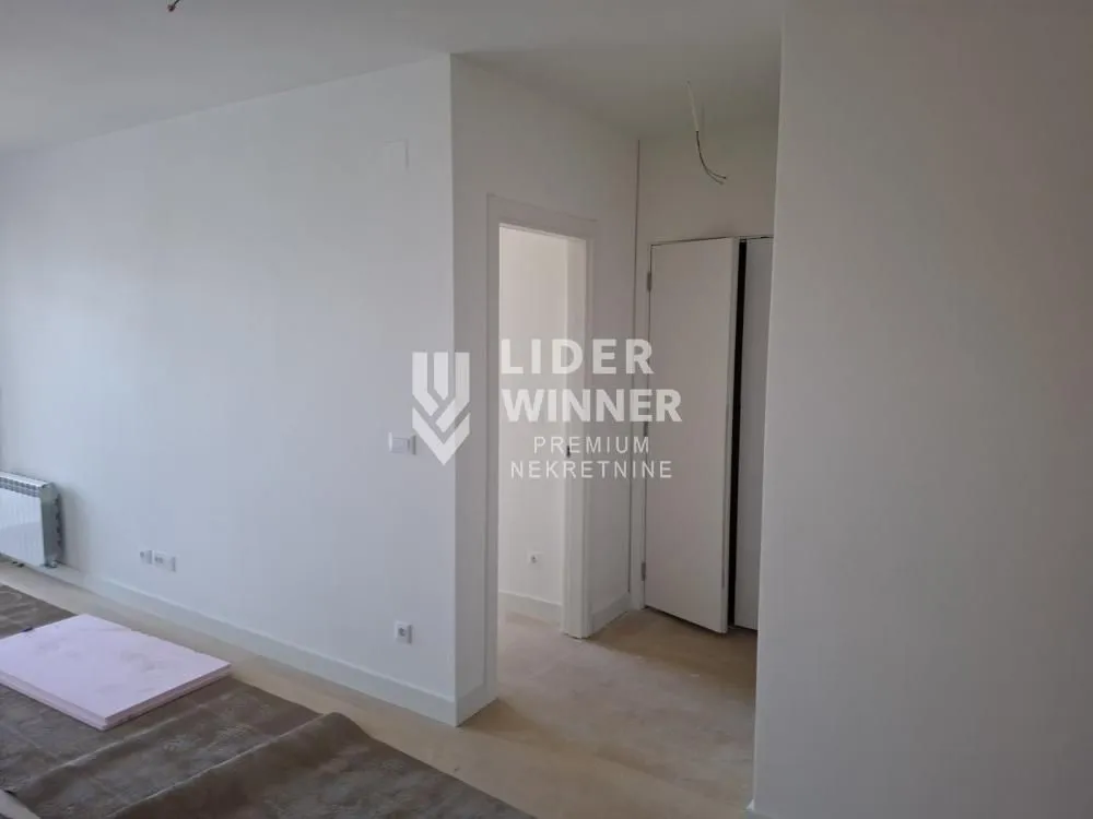 Prodaja, dvosoban stan, 46m², Čukarička Padina, Beograd