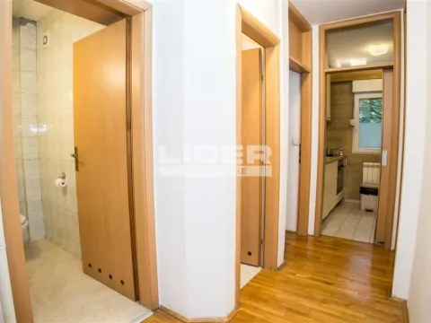 Prodaja, trosoban stan, 69m², Čukarica, Beograd - image 10