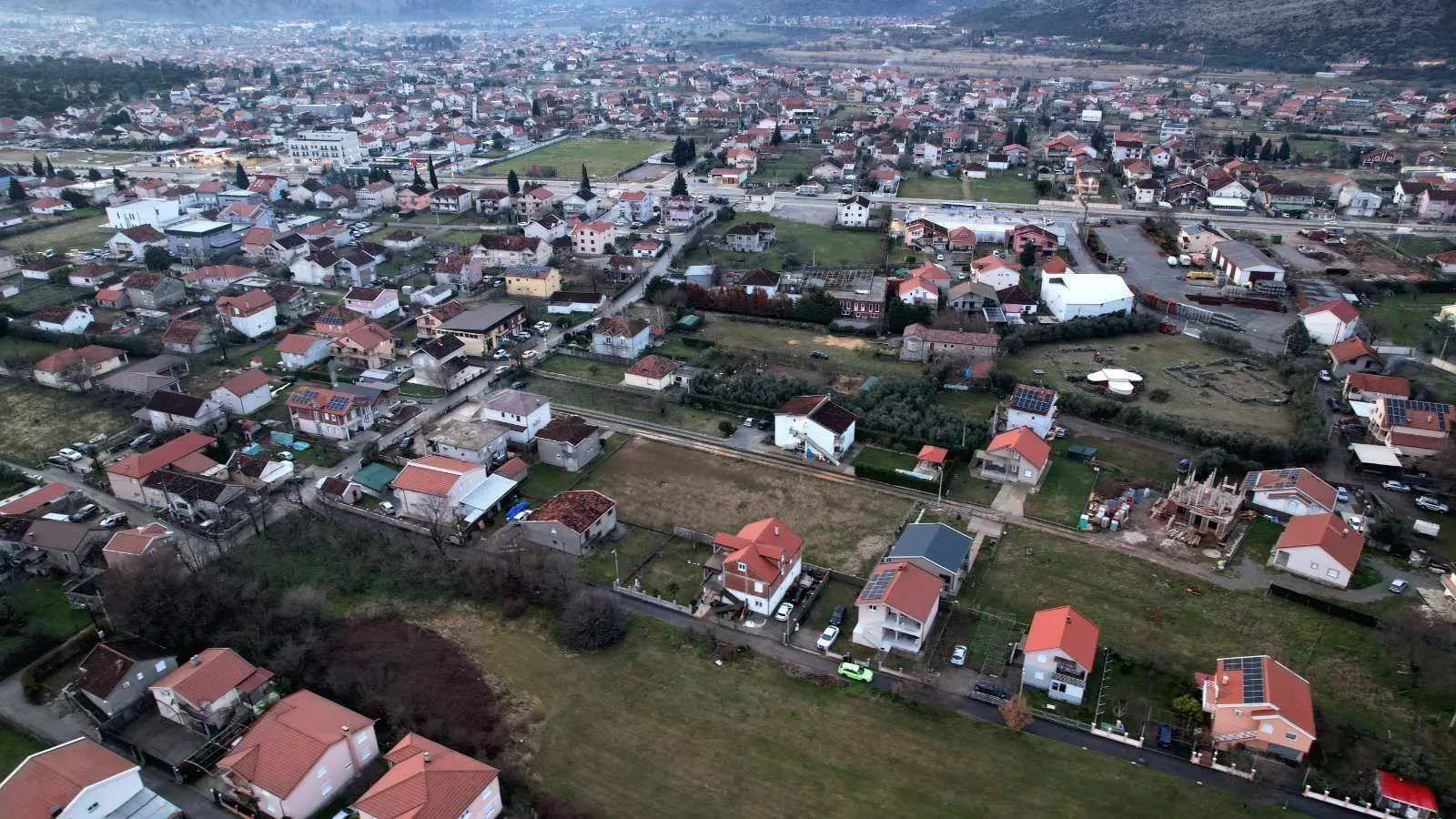 Prodaja, plac, 1000m², Podgorica, Crna Gora