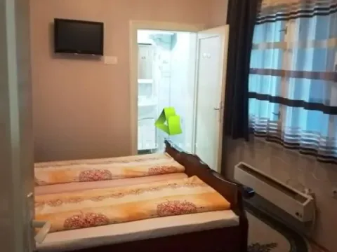 Izdavanje, četvorosoban stan, 90m², Medijana, Niš - image 10