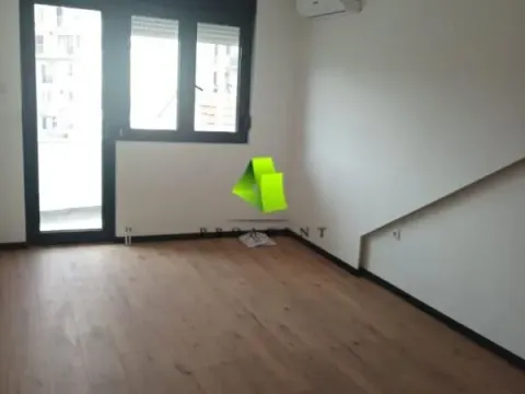 Izdavanje, poslovni prostor, 85m², Medijana, Niš - image 4