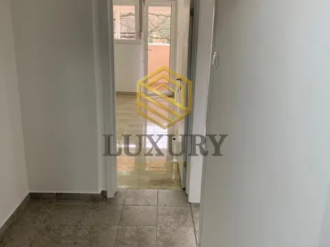 Rent, two bedroom apartment, 65m², Blok 5, Podgorica - image 9