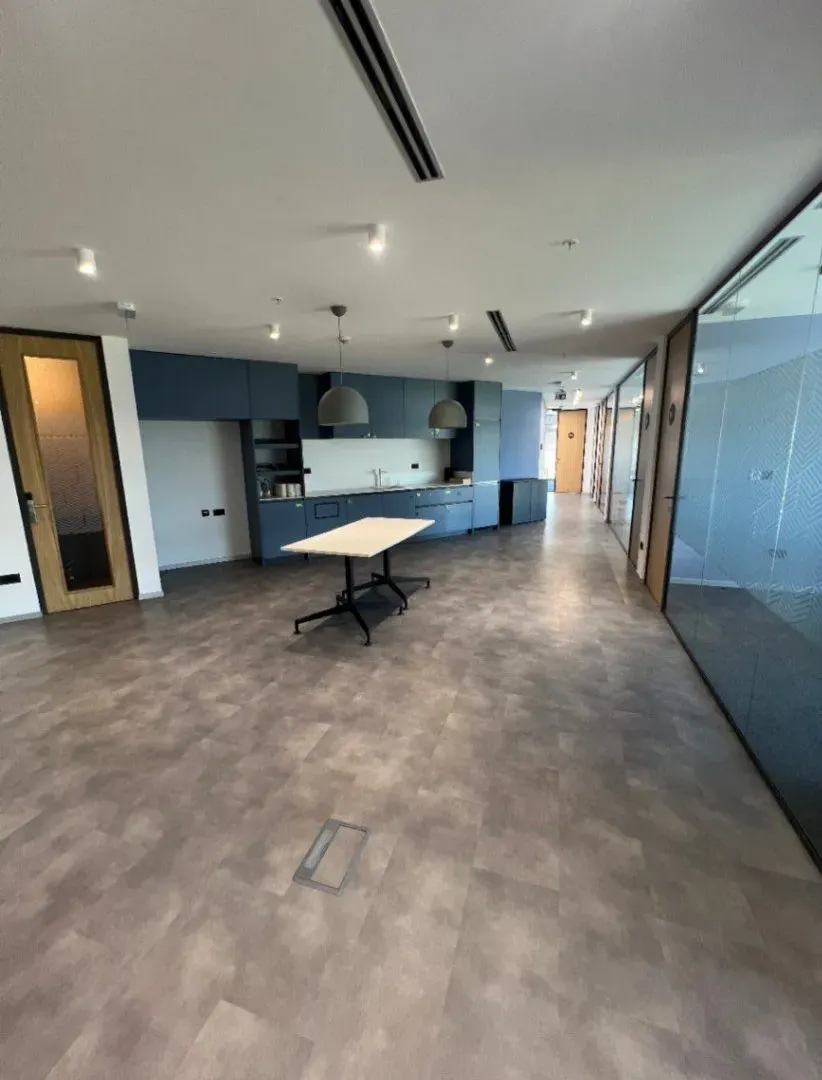 Rent, office space, 1m², Kod Capital Plaze, Podgorica