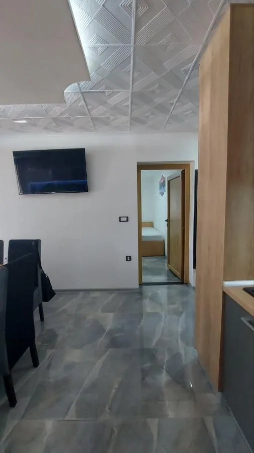Izdavanje, trosoban stan, 56m², Durlan, Niš
