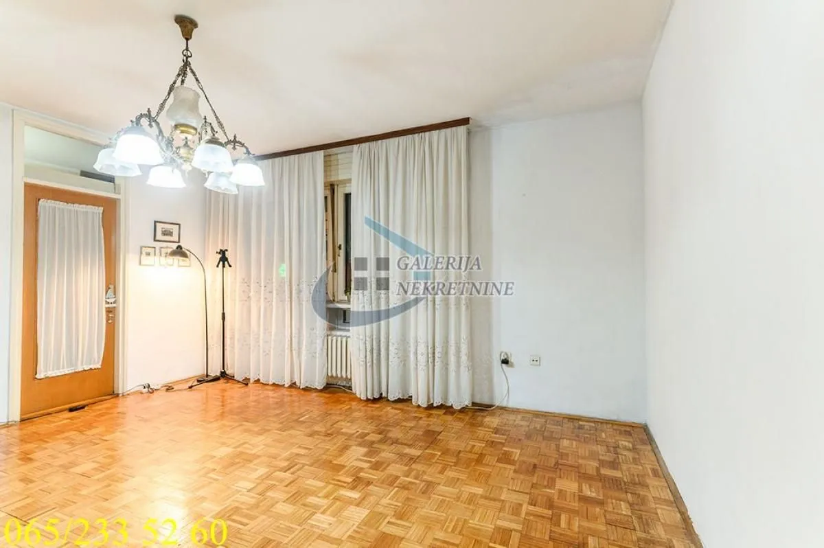 Prodaja, trosoban stan, 73m², Vračar Sve Podlokacije, Beograd