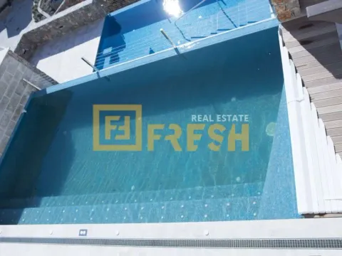 Prodaja, kuća, 253m², Tivat, Crna Gora - image 13