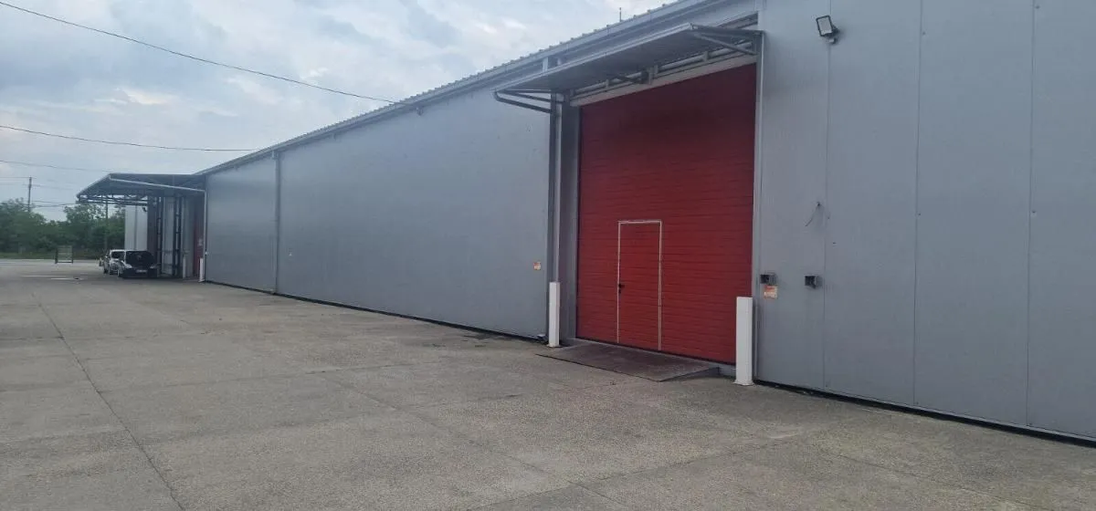 Izdavanje, poslovni prostor, 2920m², Batajnica, Beograd