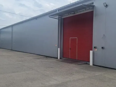 Izdavanje, poslovni prostor, 2920m², Batajnica, Beograd