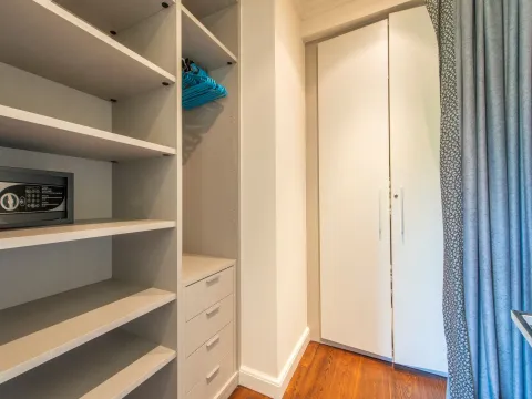 Sale, two bedroom apartment, 152m², Porto Montenegro, Tivat - image 2