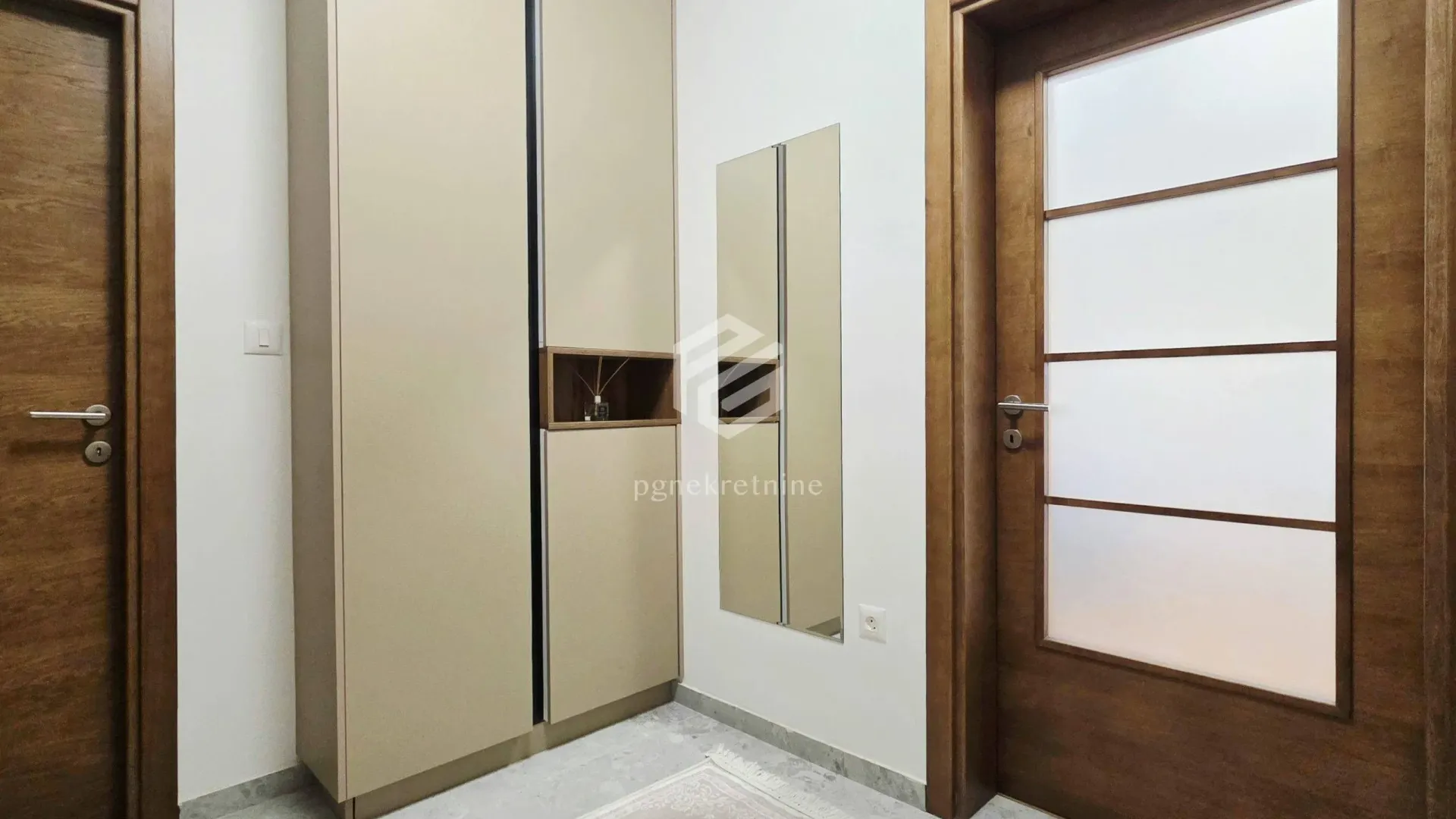 Rent, two bedroom apartment, 65m², Vezirov Most, Podgorica