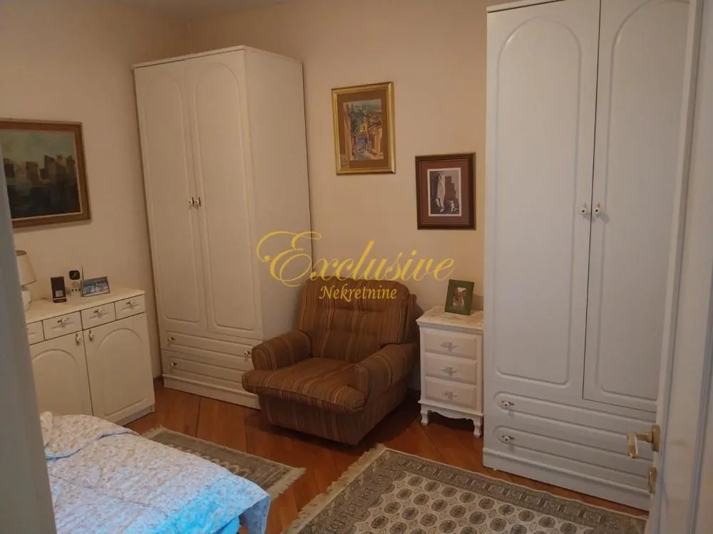 Sale, four bedroom apartment, 105m², Stari Grad, Beograd