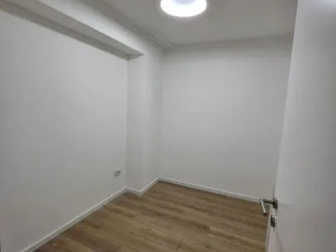 Izdavanje, jednosoban stan, 32m², Cvetni Trg, Vračar Sve Podlokacije - image 7