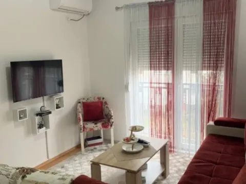 Rent, one bedroom apartment, 27m², Nikšić, Crna Gora - image 1