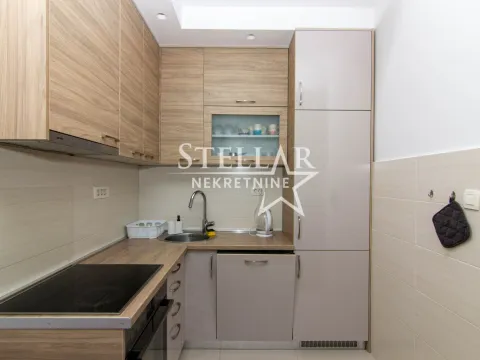 Rent, one bedroom apartment, 42m², Blok 6, Podgorica - image 3