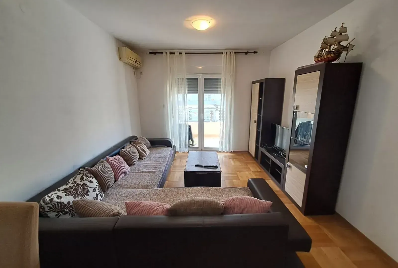 Prodaja, dvosoban stan, 78m², Rozino, Budva