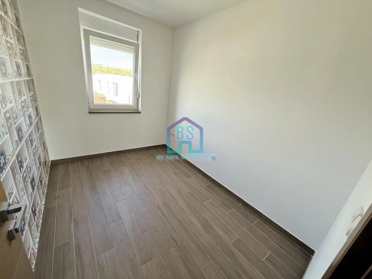 Prodaja, četvorosoban stan, 73m², Alibegovac, Petrovaradin