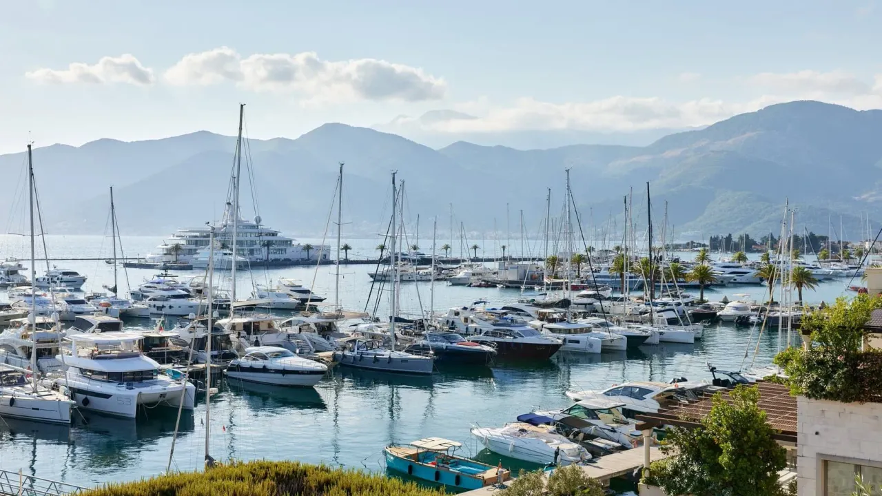 Prodaja, četvorosoban stan, 380m², Porto Montenegro, Tivat
