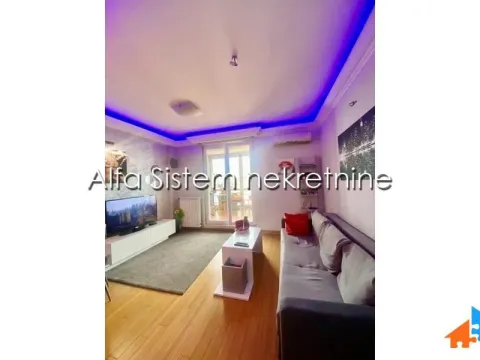 Stan in Zvezdara Sve Podlokacije