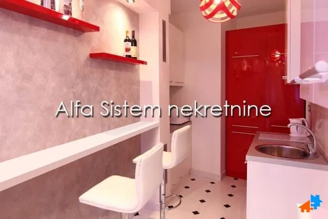 Rent, two bedroom apartment, 55m², Stari Grad, Beograd