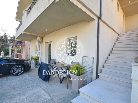 Sale, house, 226m², Blok 9, Podgorica - image 7