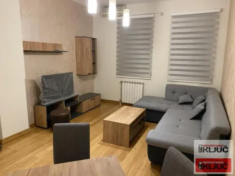 Prodaja, dvosoban stan, 53m², Nova Detelinara, Novi Sad Sve Podlokacije
