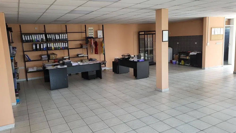 Sale, office space, 860m², Zemun Sve Podlokacije, Beograd