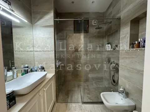 Prodaja, trosoban stan, 95m², Stari Grad, Beograd - image 12