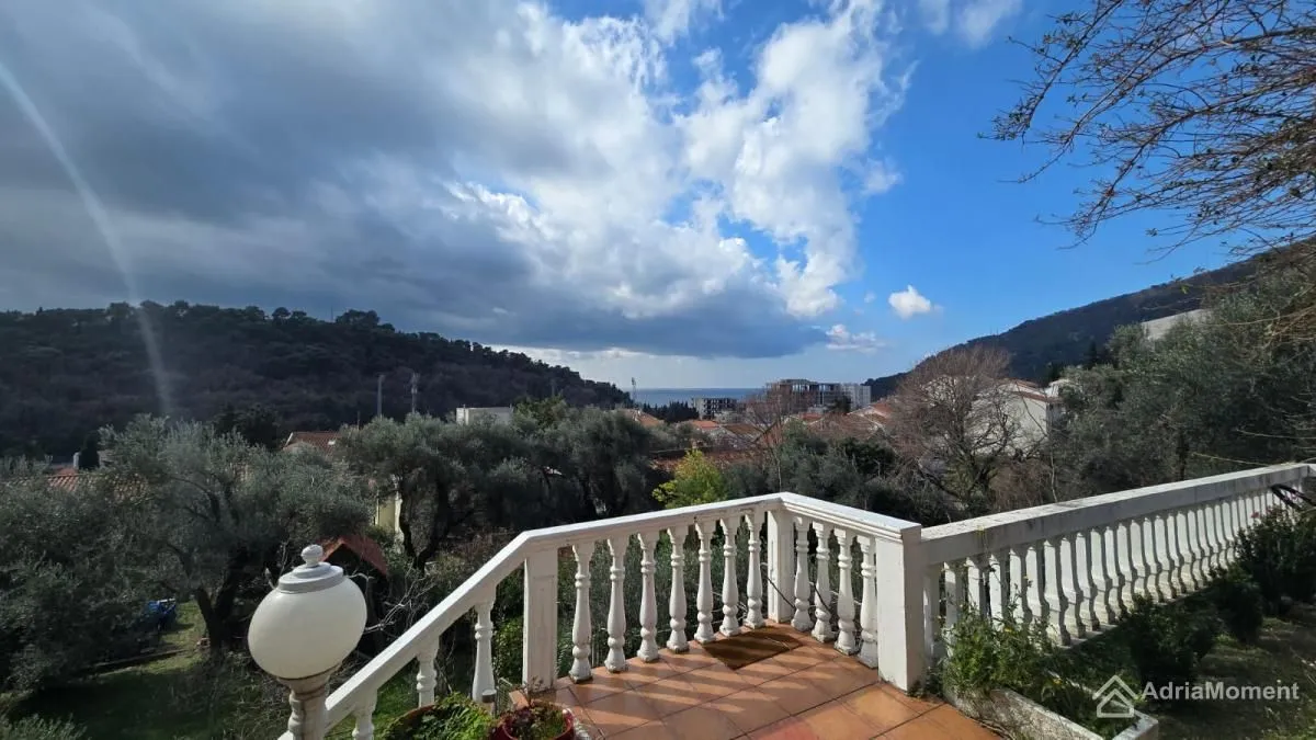 Sale, two bedroom apartment, 56m², Petrovac, Budva