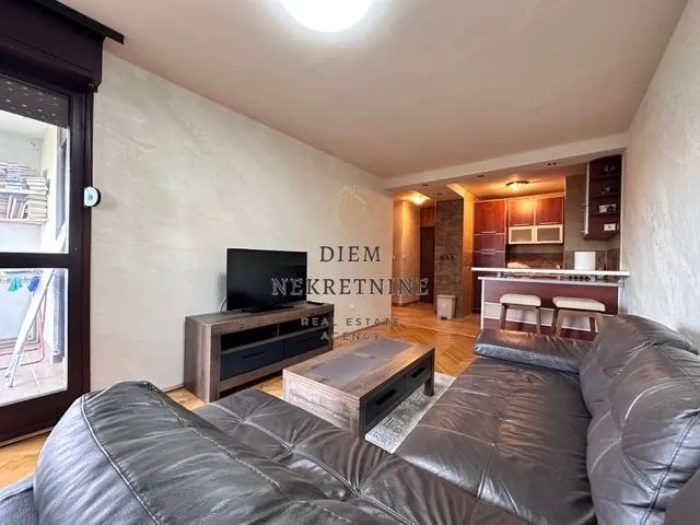 Izdavanje, jednosoban stan, 45m², Zabjelo, Podgorica