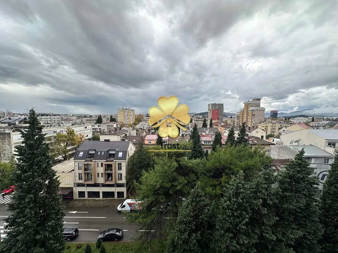 Rent, four bedroom apartment, 130m², Centar, Podgorica