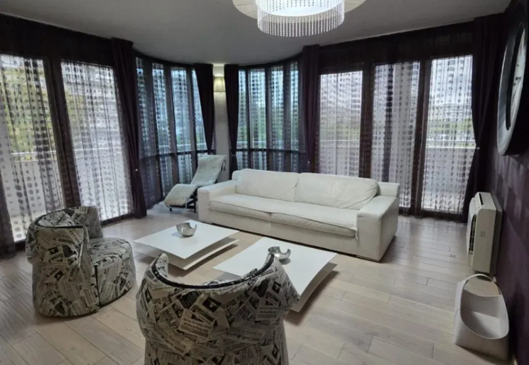 Izdavanje, trosoban stan, 140m², Preko Morače, Podgorica