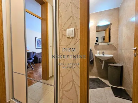 Sale, two bedroom apartment, 69m², Centar, Bar - image 10