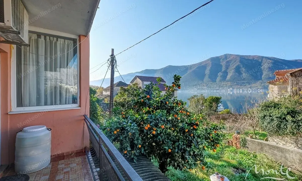 Prodaja, kuća, 219m², Dobrota, Kotor