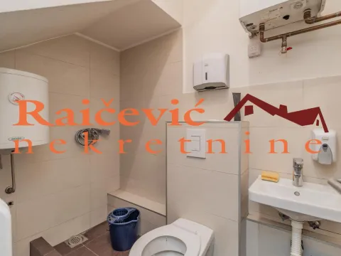 Sale, office space, 119m², Zvezdara Sve Podlokacije, Beograd - image 12