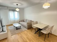 Izdavanje, jednosoban stan, 45m², New City, Podgorica - image 1