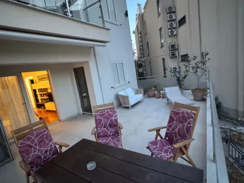 Daily-rent, two bedroom apartment, 120m², Pržno, Budva - image 14