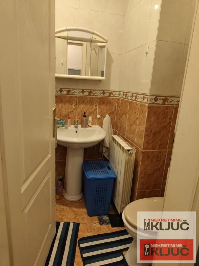 Prodaja, garsonjera, 24m², Bulevar Oslobodjenja, Novi Sad Sve Podlokacije