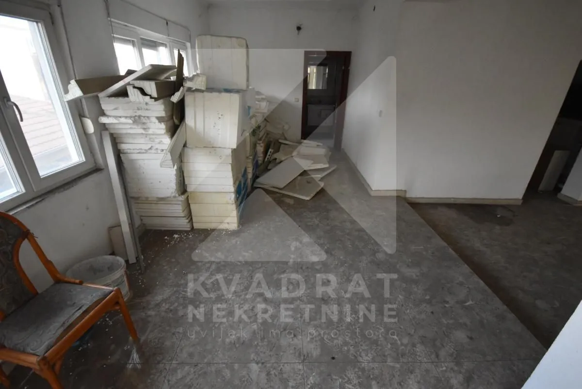Prodaja, kuća, 343m², Zagorič, Podgorica