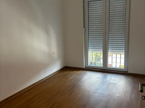 Izdavanje, dvosoban stan, 59m², Zabjelo, Podgorica - image 10