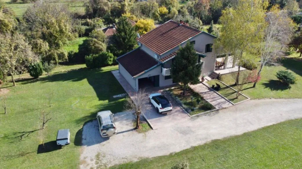 Prodaja, kuća, 330m², Centar, Danilovgrad